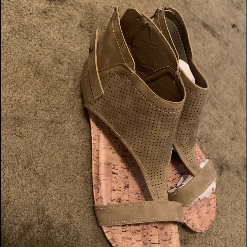 Banana Boat Sandals